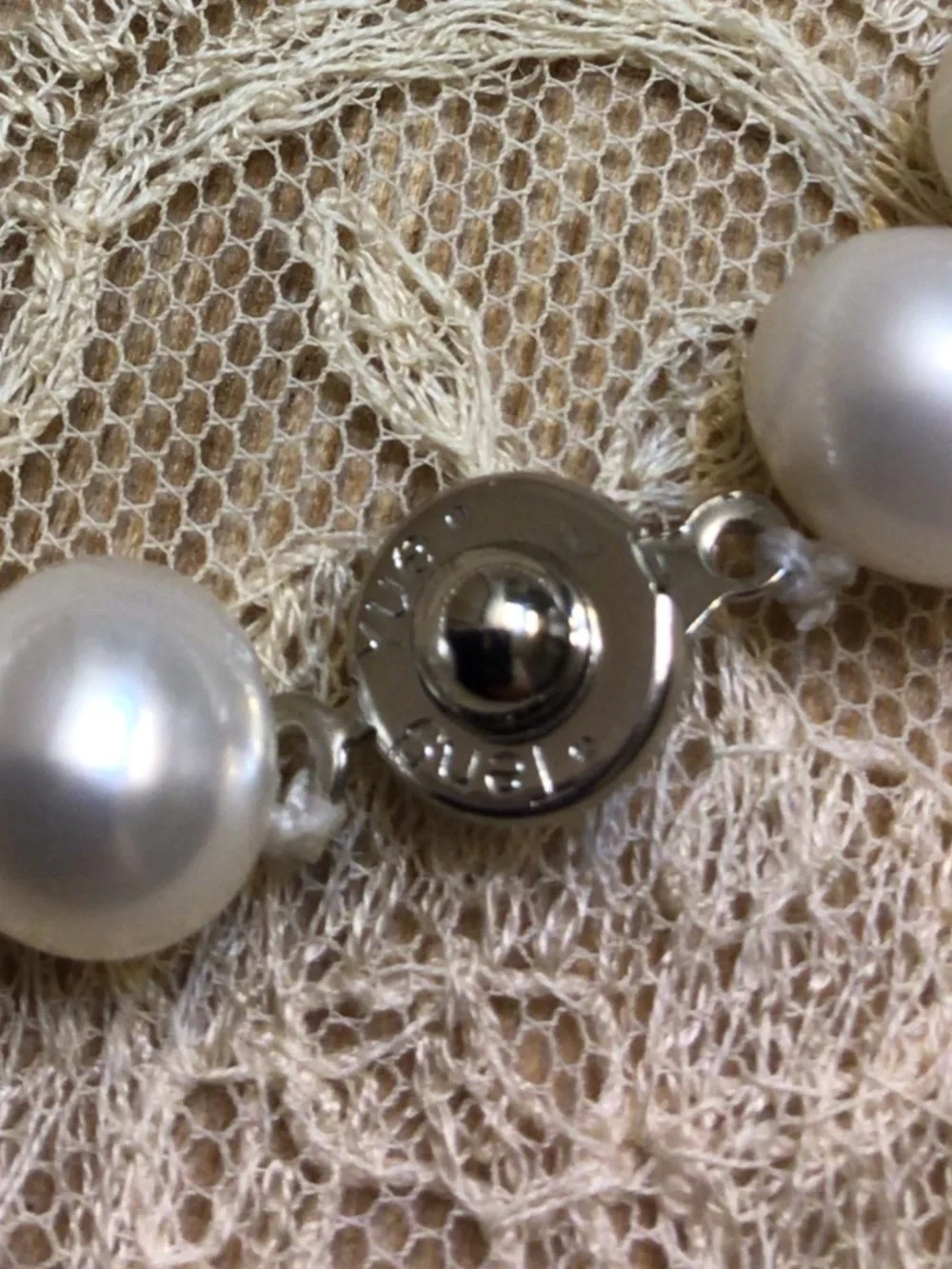 Classic Freshwater White Pearl Bracelet Silver-tone Clasp